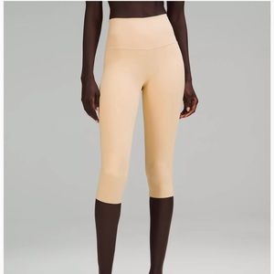 Lululemon Align HR Crop BNWT